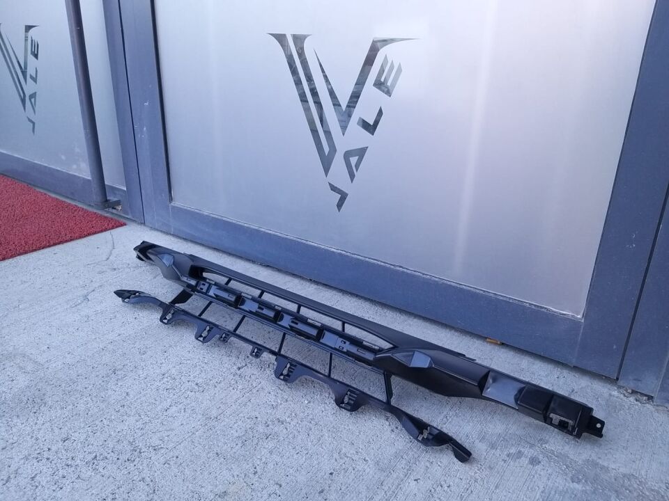 BMW 3 SERİSİ ÖN TAMPON ORTA HAVA GİRİŞİ F30 YAN SANAYİ