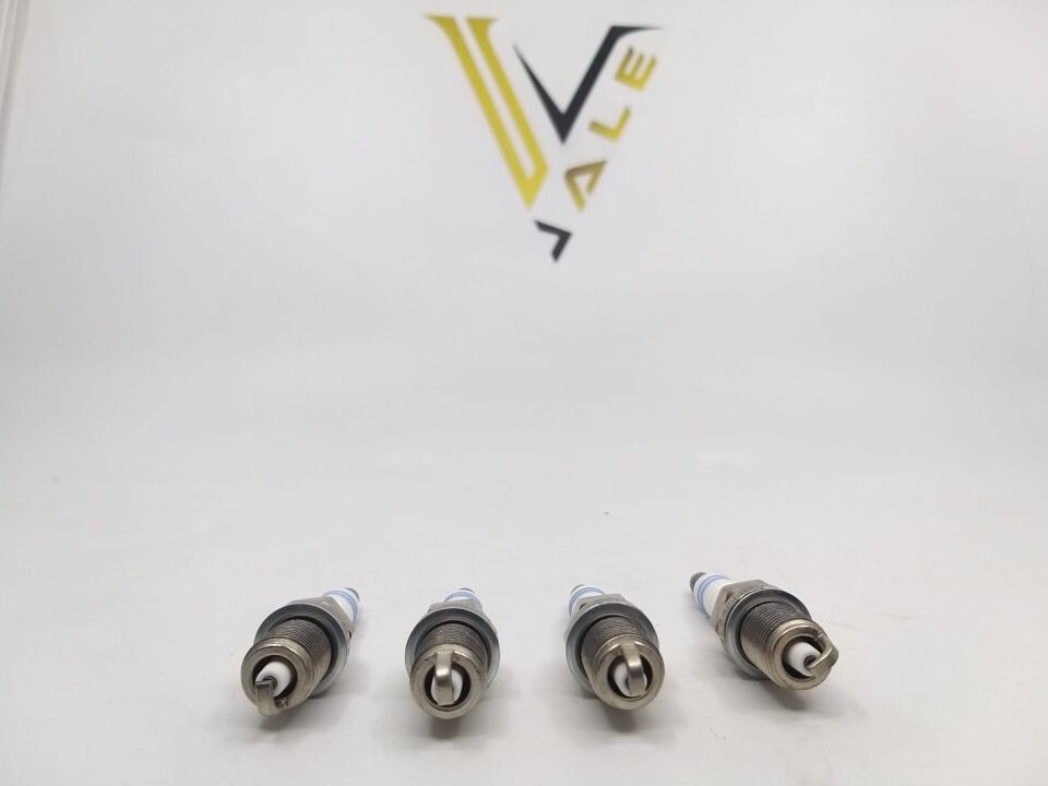BMW 3 - 5 SERİSİ ATEŞLEME BUJİSİ E30.E32.E34.M40.M70 4 LÜ BOSCH