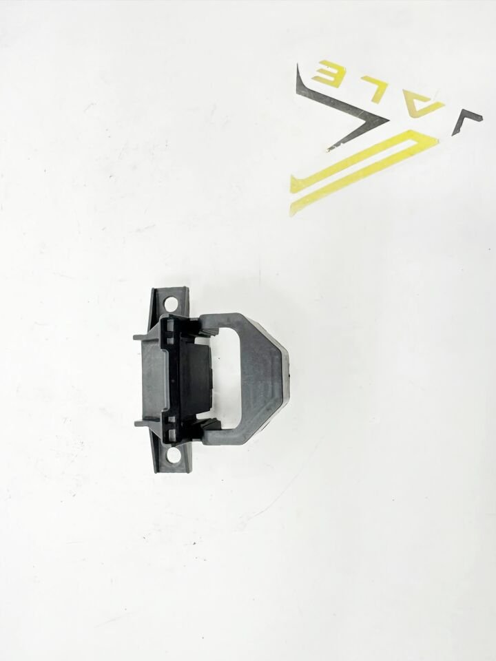 BMW 3-X1 SERİSİ RADYATÖR ALT BRAKETİ E87.E90.E84 YAN SANAYİ