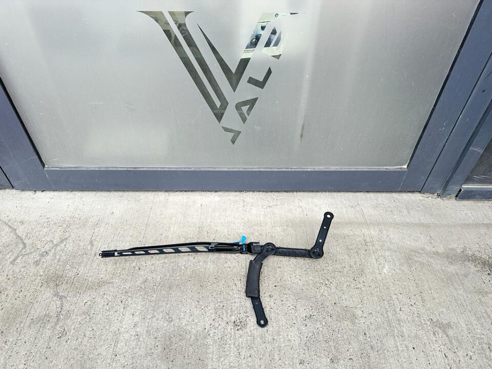 BMW 5 SERİSİ SİLECEK KOLU - R - KOMPLE E60 YAN SANAYİ