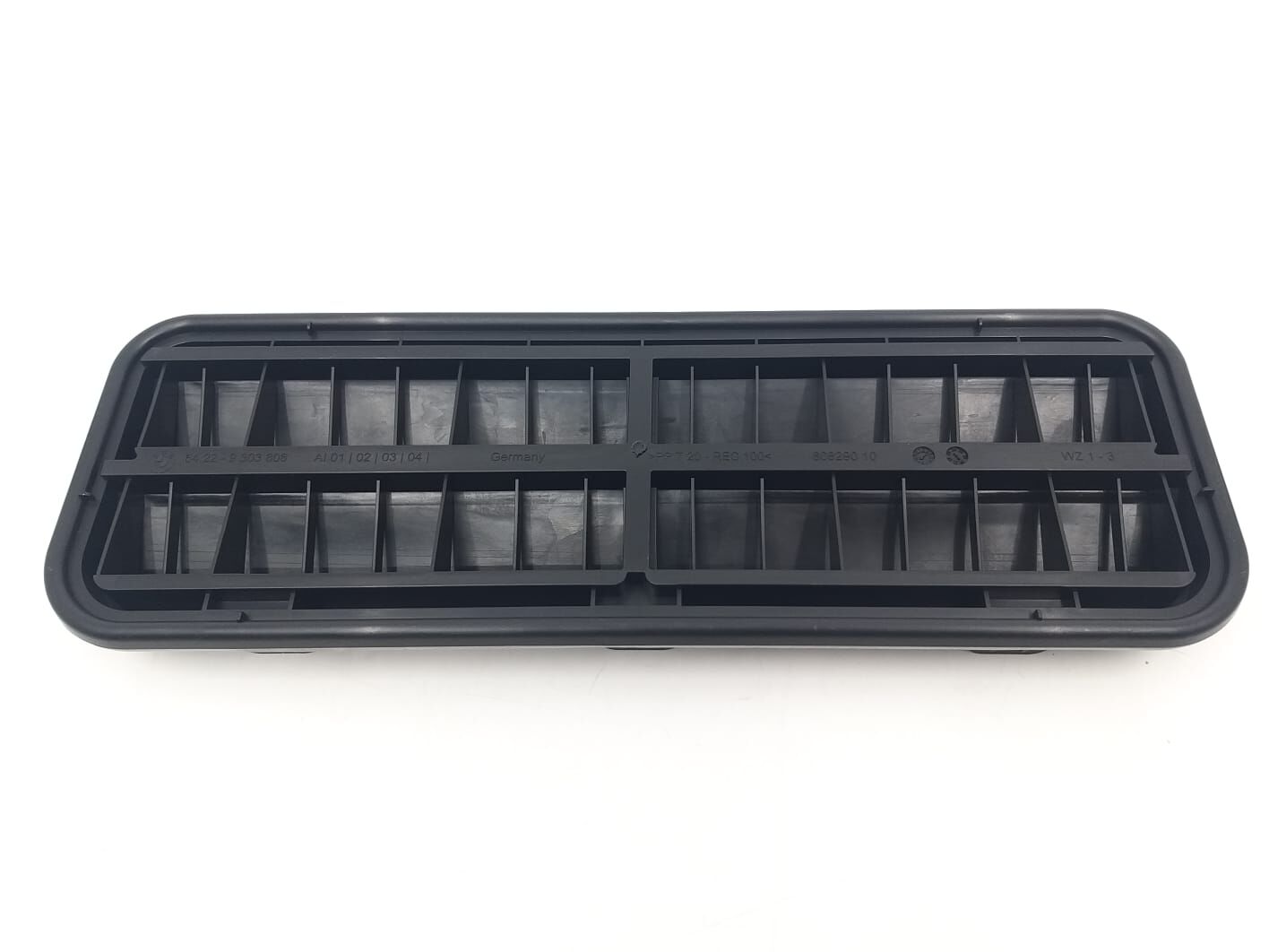 BMW 5 SERİSİ BAGAJ HAVALANDIRMA IZGARASI E60.F02 ORJ