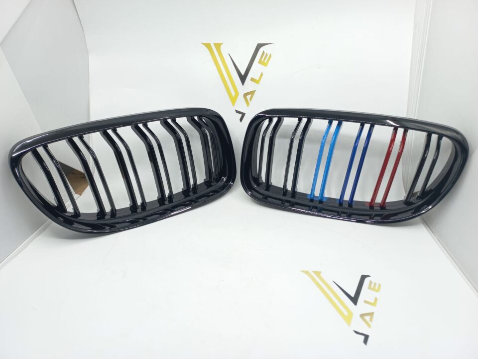 BMW 3 SERİSİ PANJUR BÖBREK TAKIMI PARLAK SİYAH - M- E90.LCI YAN SANAYİ