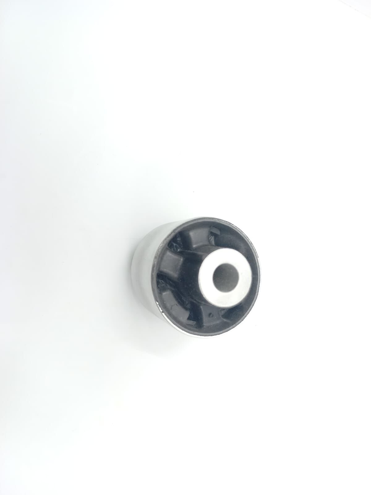 BMW X3 SERİSİ ÖN SALINCAK BURCU F25 LEMFÖRDER