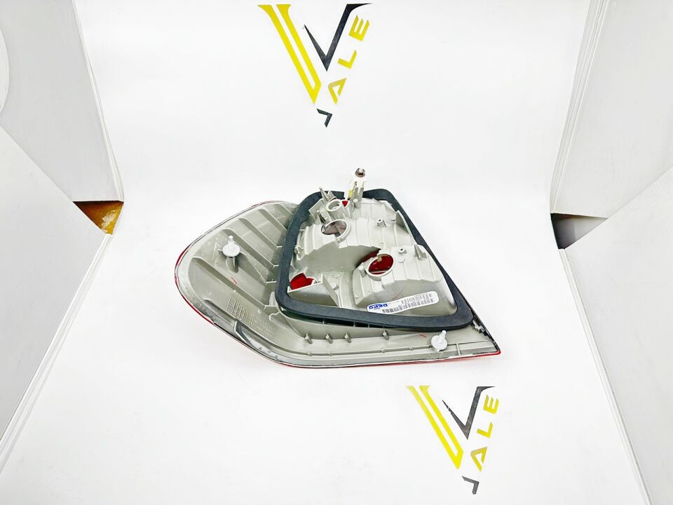 BMW 3 SERİSİ STOP LAMBASI BEYAZ - R - E46/4.>09 YAN SANAYİ