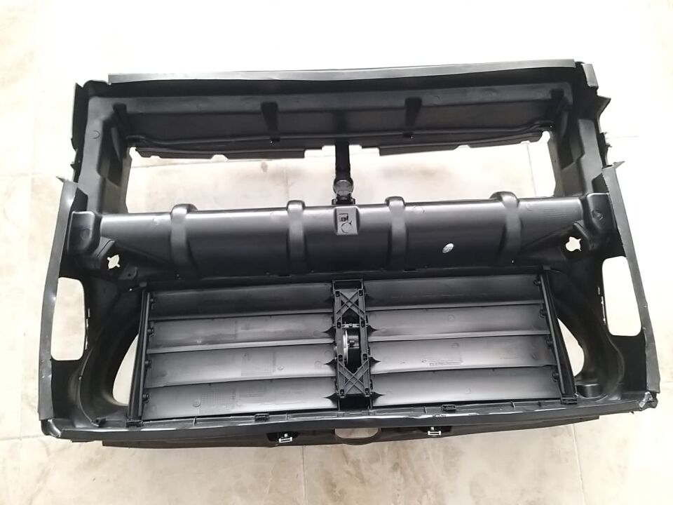 BMW 5 SERİSİ ÖN PANEL HAVA KANALI MOTORLU F10.F11 YAN SANAYİ