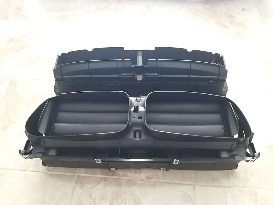 BMW 5 SERİSİ ÖN PANEL HAVA KANALI MOTORLU F10.F11 YAN SANAYİ