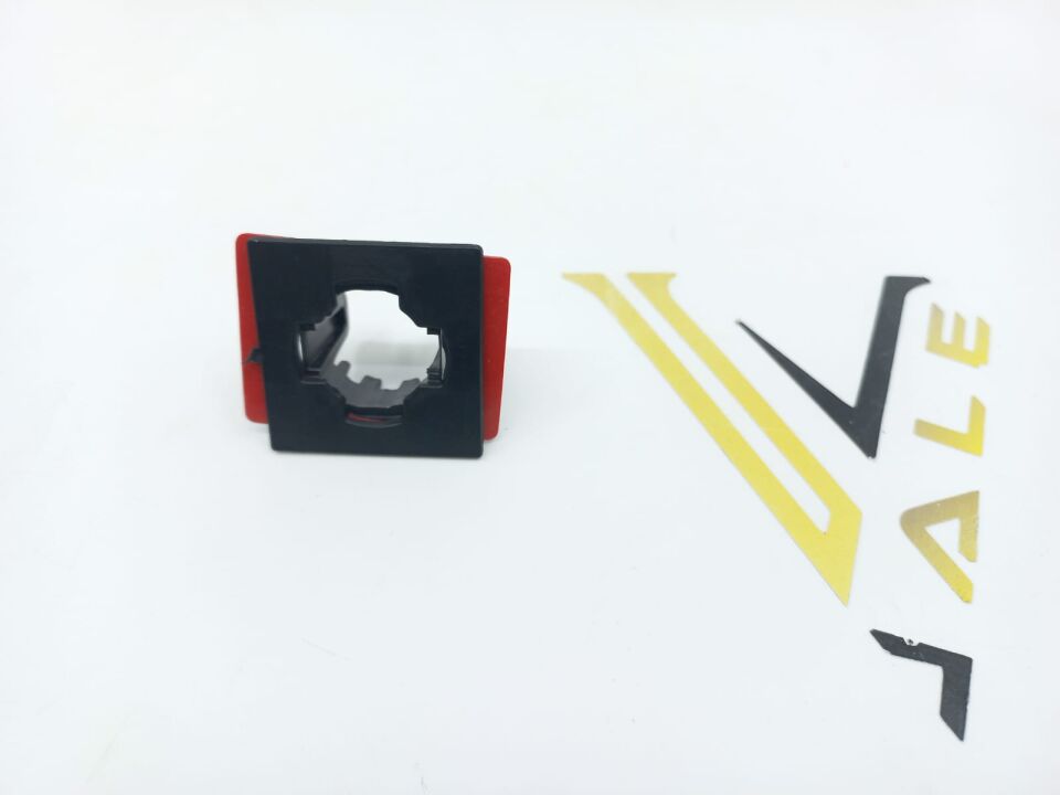 BMW 5 SERİSİ ÖN TAMPON PDC BAĞLANTI YUVASI ADET E60.LCİ YAN SANAYİ