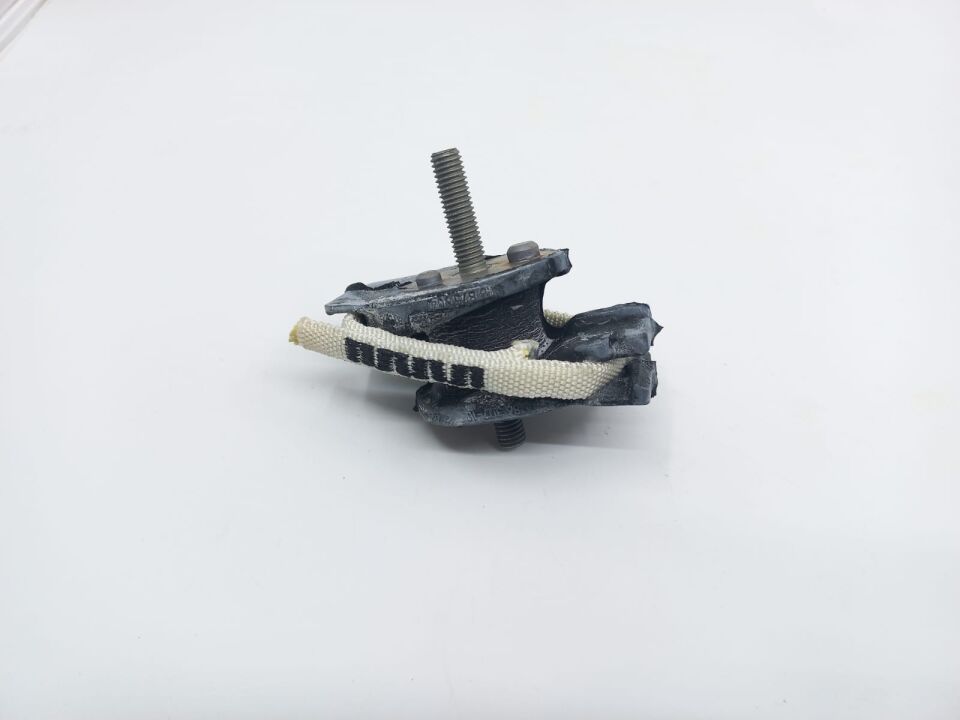 BMW 1-3 SERİSİ ŞANZUMAN TRAVRES TAKOZU F20.F30 LEMFÖRDER