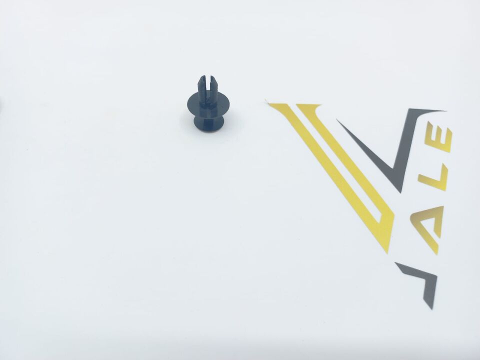 BMW 3-5 SERİSİ BAGAJ KLİPSİ E39.E46.E36.E60 10 LU YAN SANAYİ