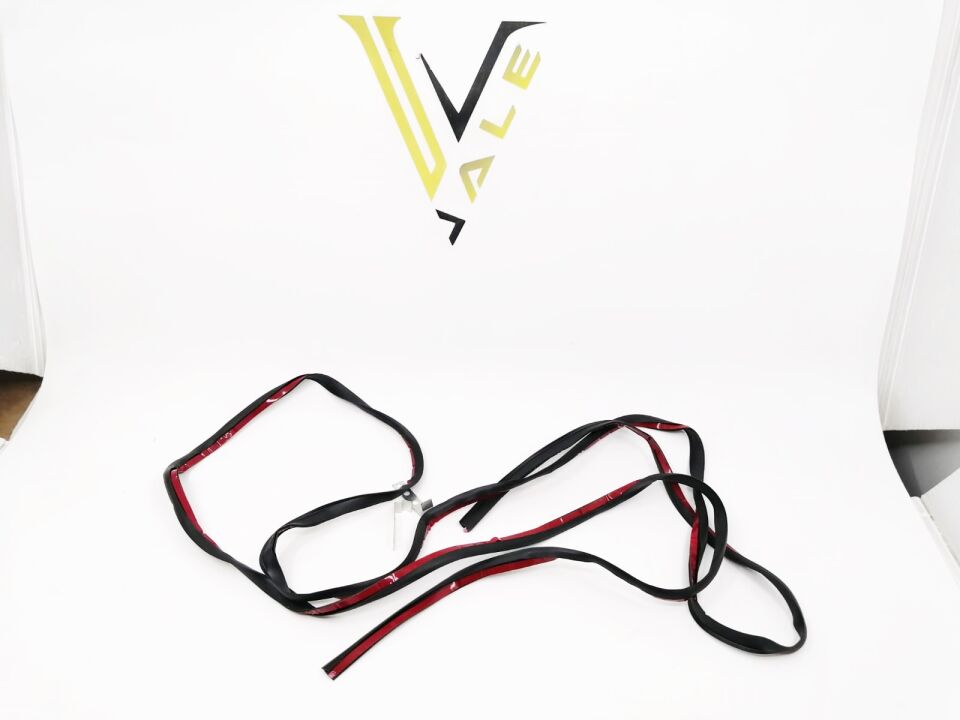 BMW 3 SERİSİ MARŞBİYEL KAPLAMA FİTİLİ E36 YAN SANAYİ