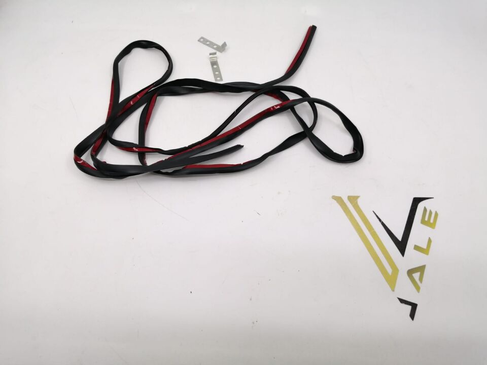 BMW 3 SERİSİ MARŞBİYEL KAPLAMA FİTİLİ E36 YAN SANAYİ