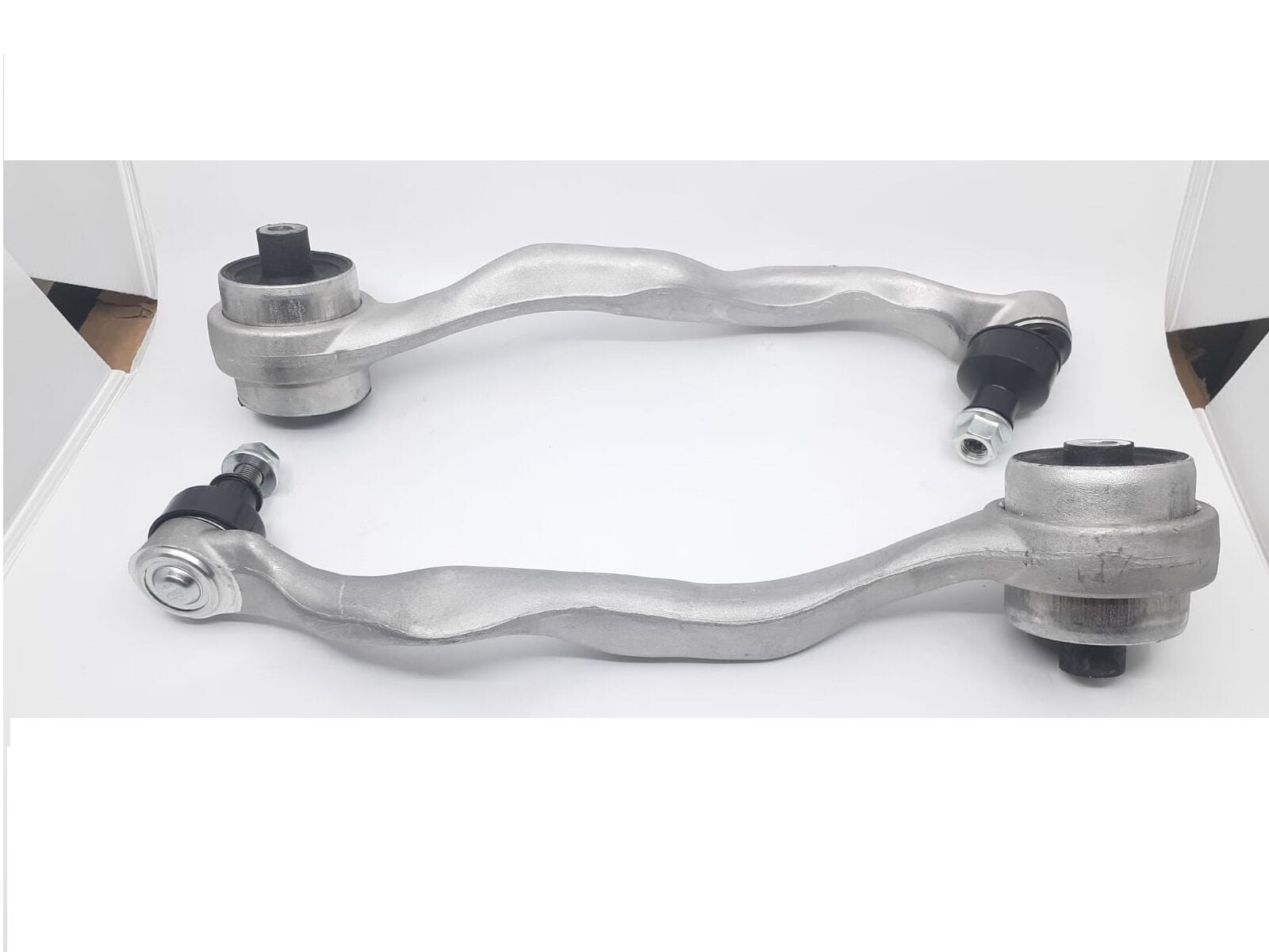 BMW 1 - 3 SERİSİ ÖN SALINCAKALT L R F20.F30.F35 2 Lİ YAN SANAYİ