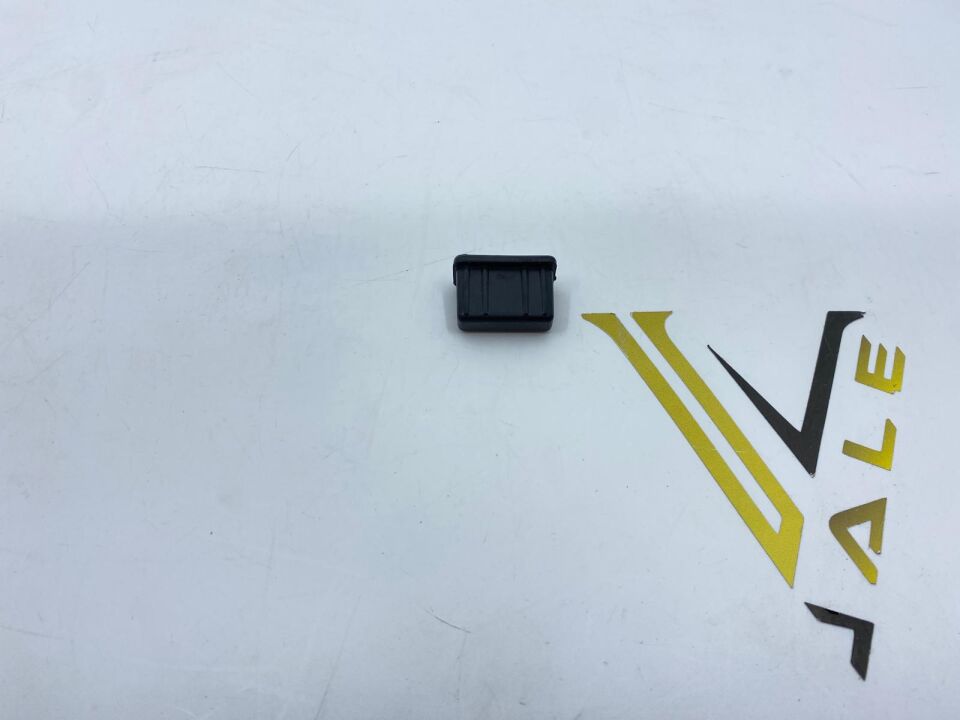 BMW 3-5 SERİSİ RADYATÖR ÜST TUTUCU LASTİĞİ E36.E34 YAN SANAYİ