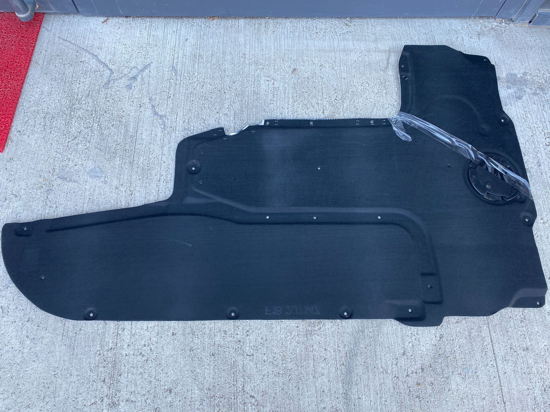 BMW 5 SERİSİ ŞANZUMAN ALT MUHAFAZA F10.F06 YAN SANAYİ