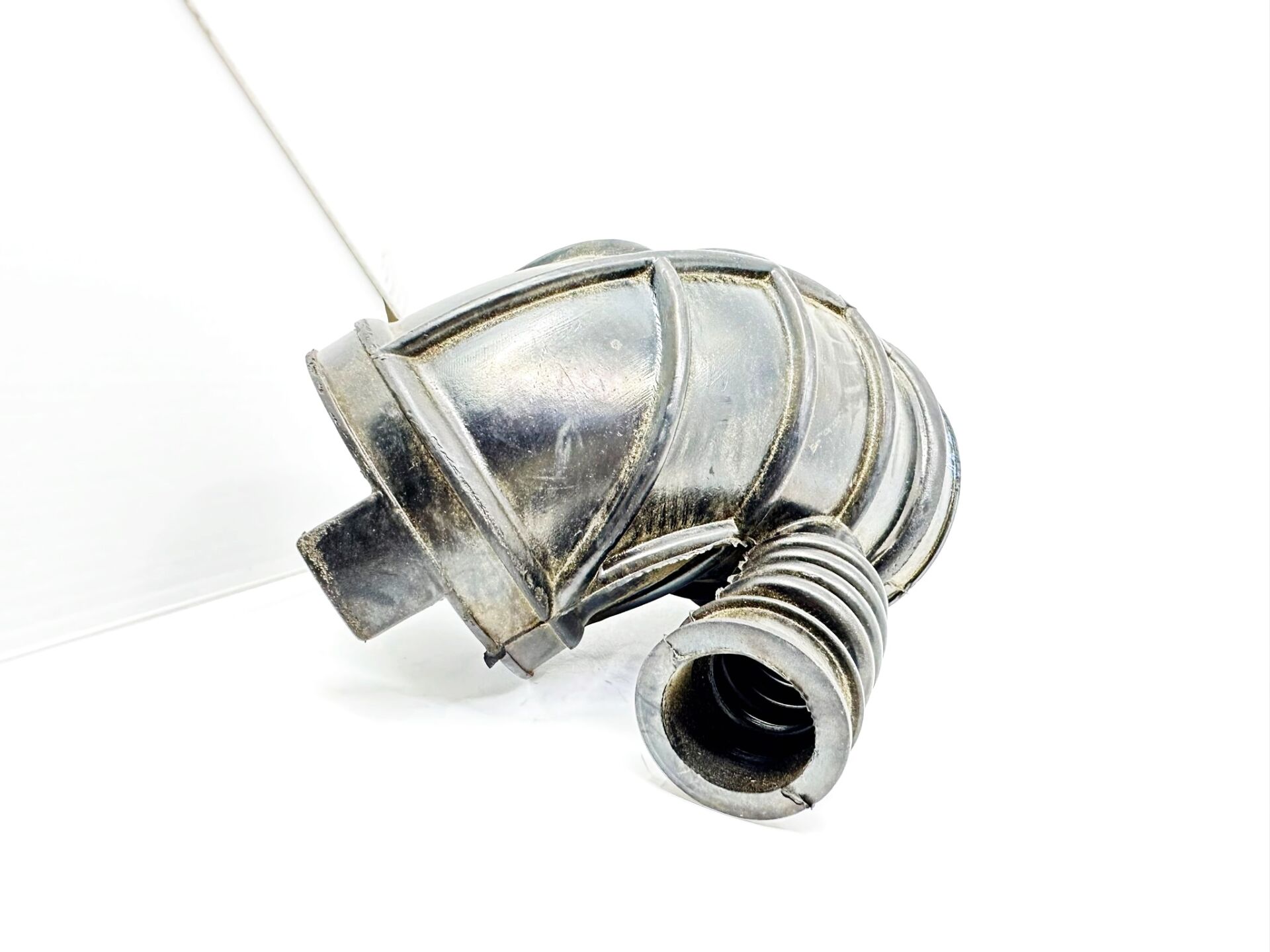 BMW 3 SERİSİ HAVA EMİŞ BORUSU E46.M54 YAN SANAYİ