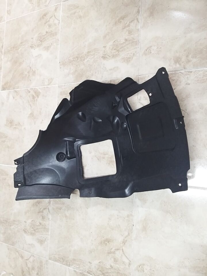 BMW 1-3 SERİSİ ÖN ÇAMURLUK DAVLUMBAZI - L - F20.F30 YAN SANAYİ