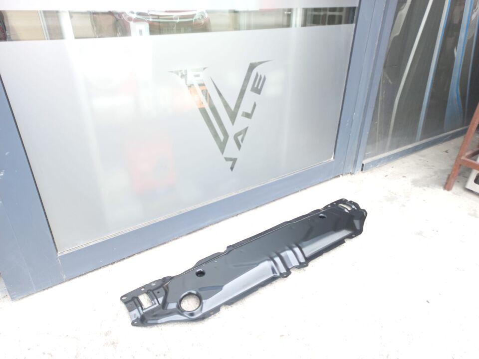 BMW 5 SERİSİ ÖN PANEL ÜST PARÇASI E60 YAN SANAYİ