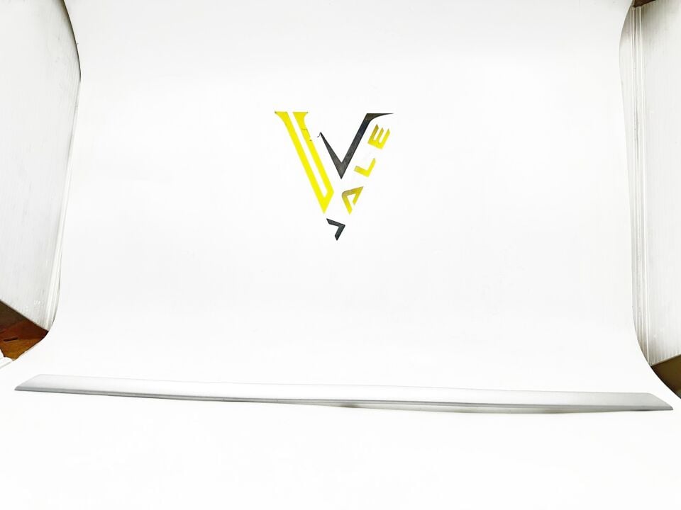 BMW 3 SERİSİ ÖN TAMPON ORTA IZGARA ÇITASI F30 YAN SANAYİ