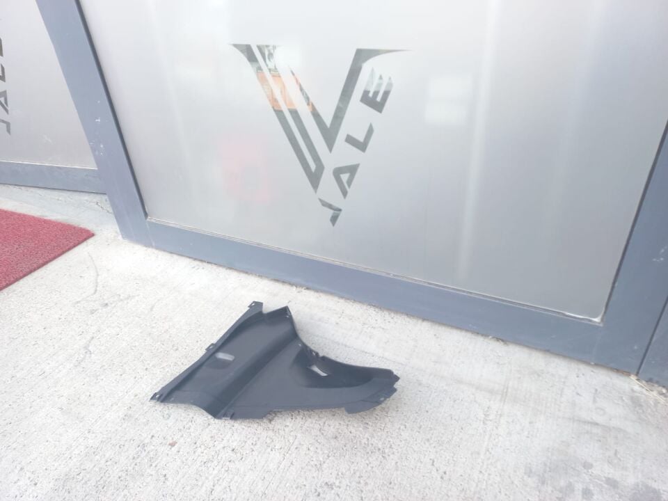 BMW 3 SERİSİ ALT KÜREK BAKALİTİ -M- L F30 YAN SANAYİ