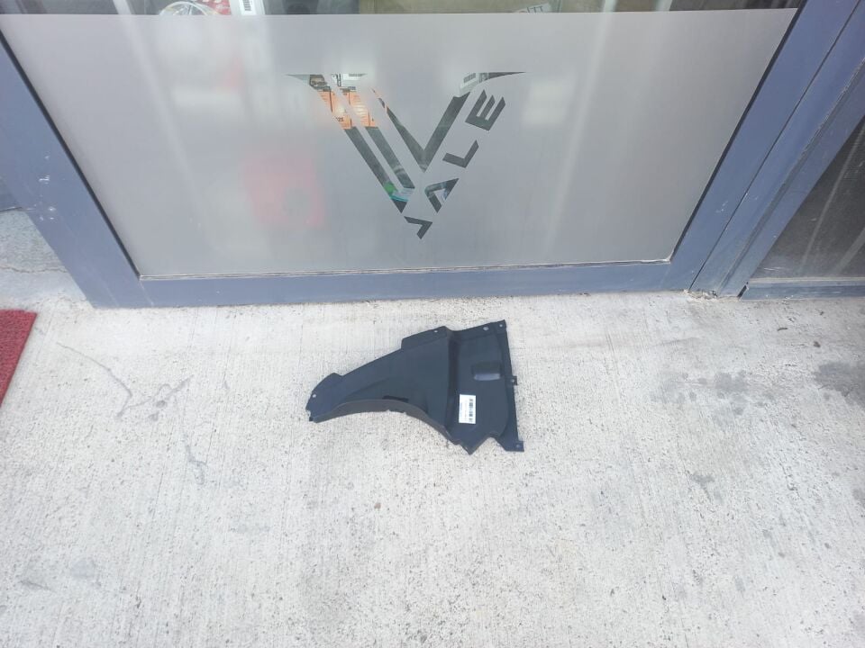 BMW 3 SERİSİ ALT KÜREK BAKALİTİ - M - R F30 YAN SANAYİ