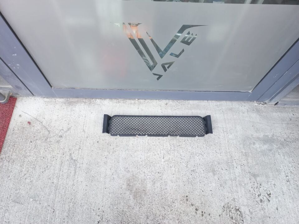 BMW 3 SERİSİ ÖN TAMPON ORTA IZGARA - M - E36 YAN SANAYİ