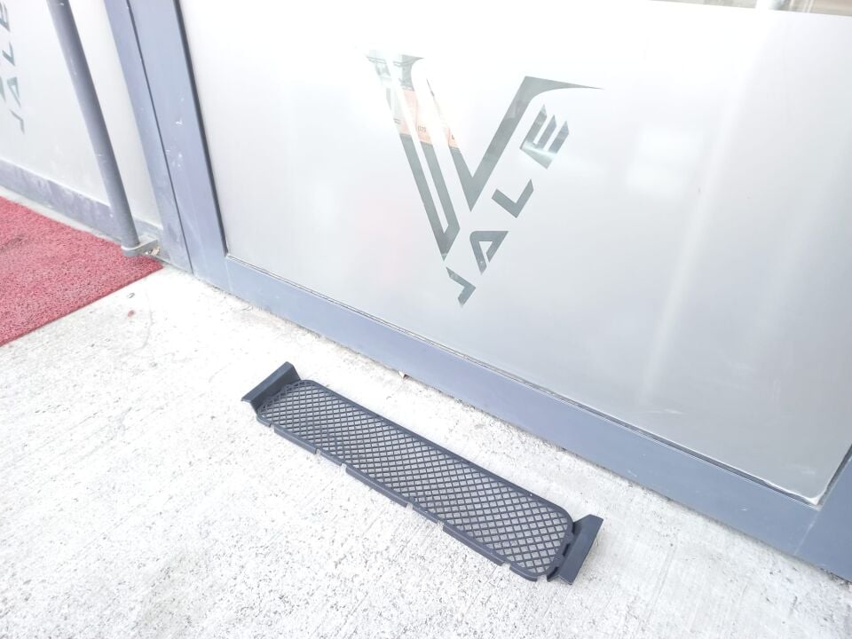 BMW 3 SERİSİ ÖN TAMPON ORTA IZGARA - M - E36 YAN SANAYİ