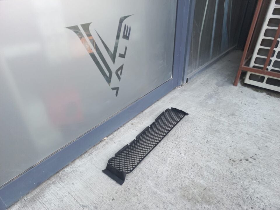 BMW 3 SERİSİ ÖN TAMPON ORTA IZGARA - M - E36 YAN SANAYİ