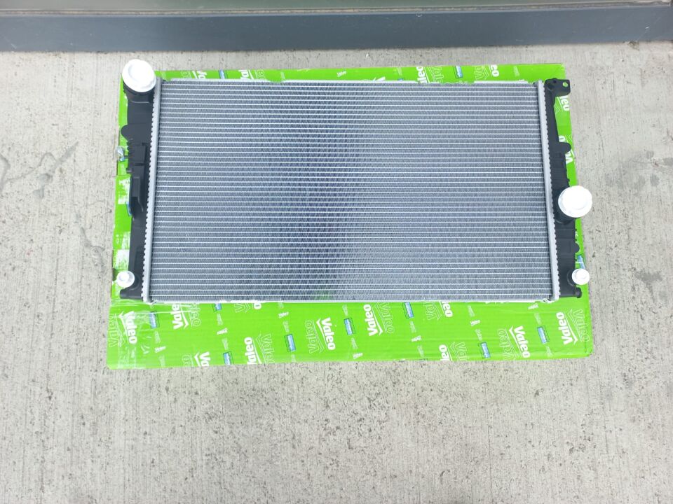 BMW 1-3 SERİSİ SU RADYATÖRÜ F20.F30 VALEO