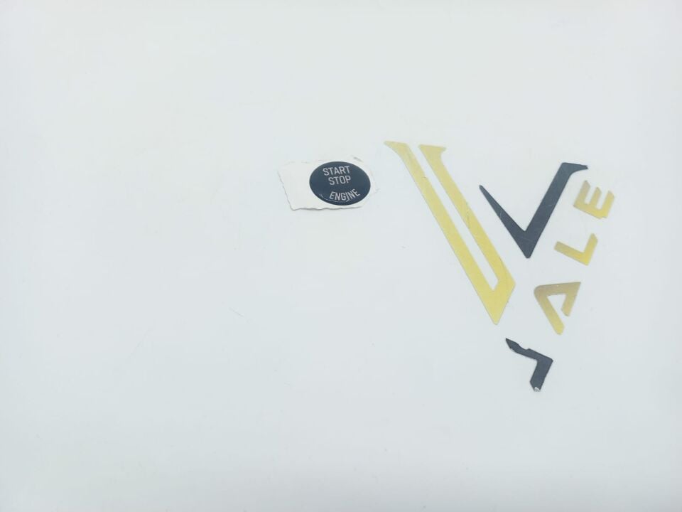 BMW 1-3 SERİSİ START STOP TUŞU - SİYAH - YAPIŞTIRMA E90.E60.E87.E92 YAN SANAYİ