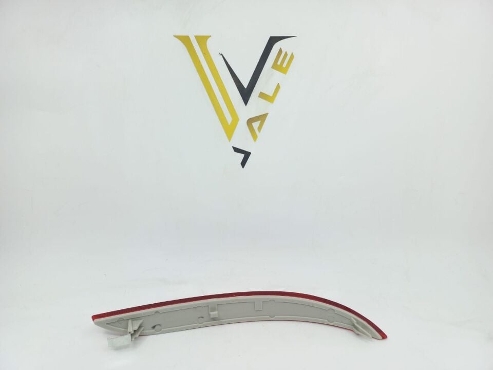 BMW 5 SERİSİ ARKA TAMPON REFLEKTÖRÜ - L - E60.LCI YAN SANAYİ