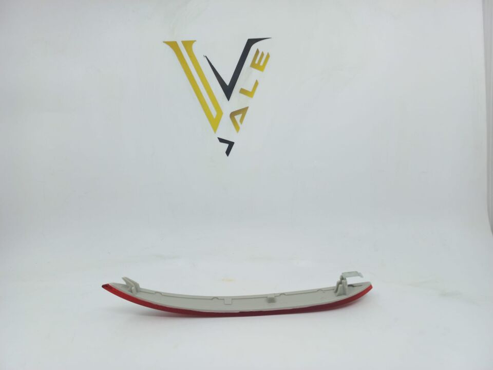 BMW 5 SERİSİ ARKA TAMPON REFLEKTÖRÜ - R- E60.LCI YAN SANAYİ