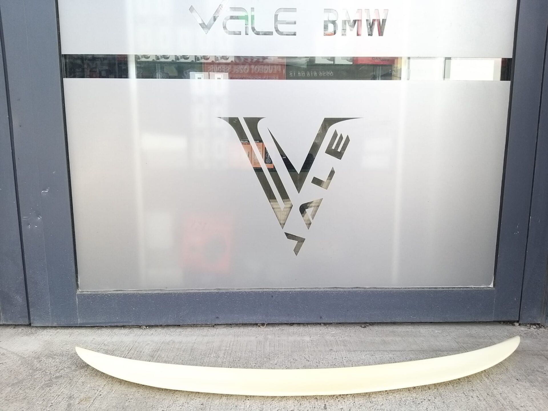 BMW 3 SERİSİ BAGAJ SPOYLERİ E93 YAN SANAYİ