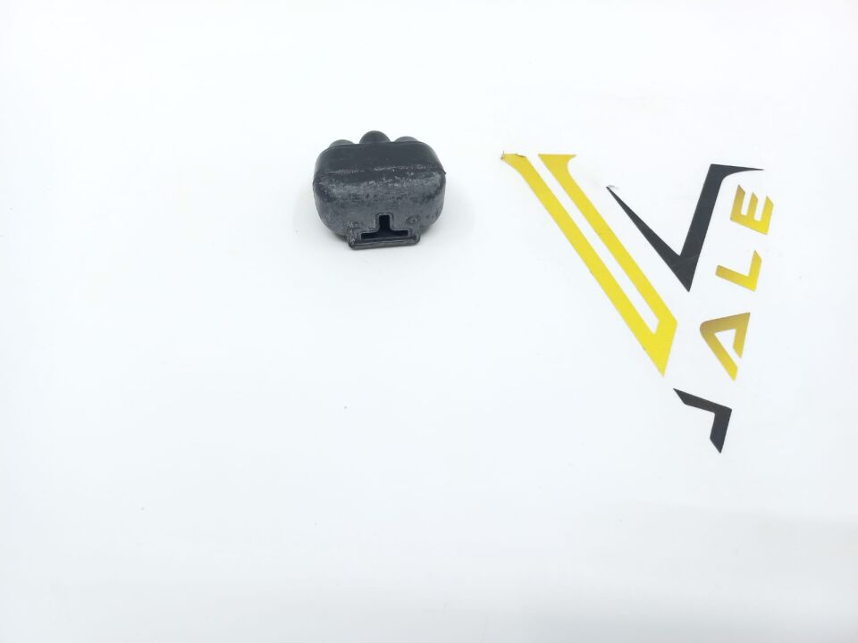 BMW 1-3 SERİSİ RADYATÖR ALT TAKOZU E87.E90 YAN SANAYİ