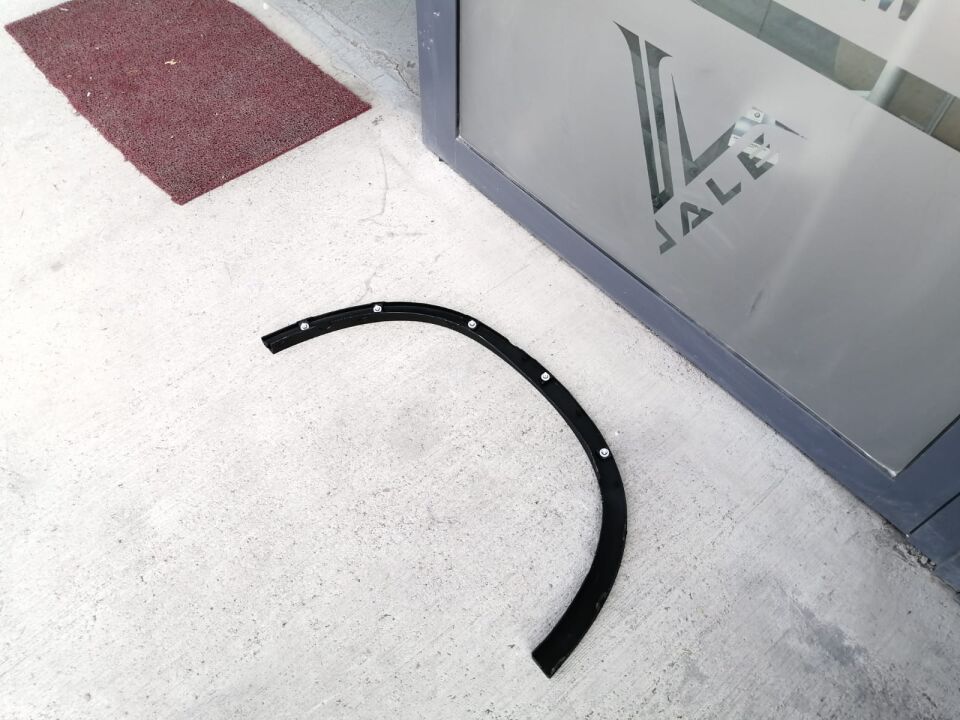 BMW X5-X6 SERİSİ ARKA ÇAMURLUK KAPLAMASI - R - F15.F16 YAN SANAYİ