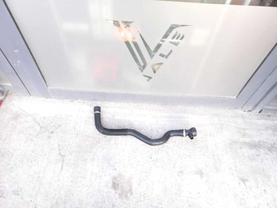 BMW  5 SERİSİ RADYATÖR ÜST HORTUMU G30 YAN SANAYİ