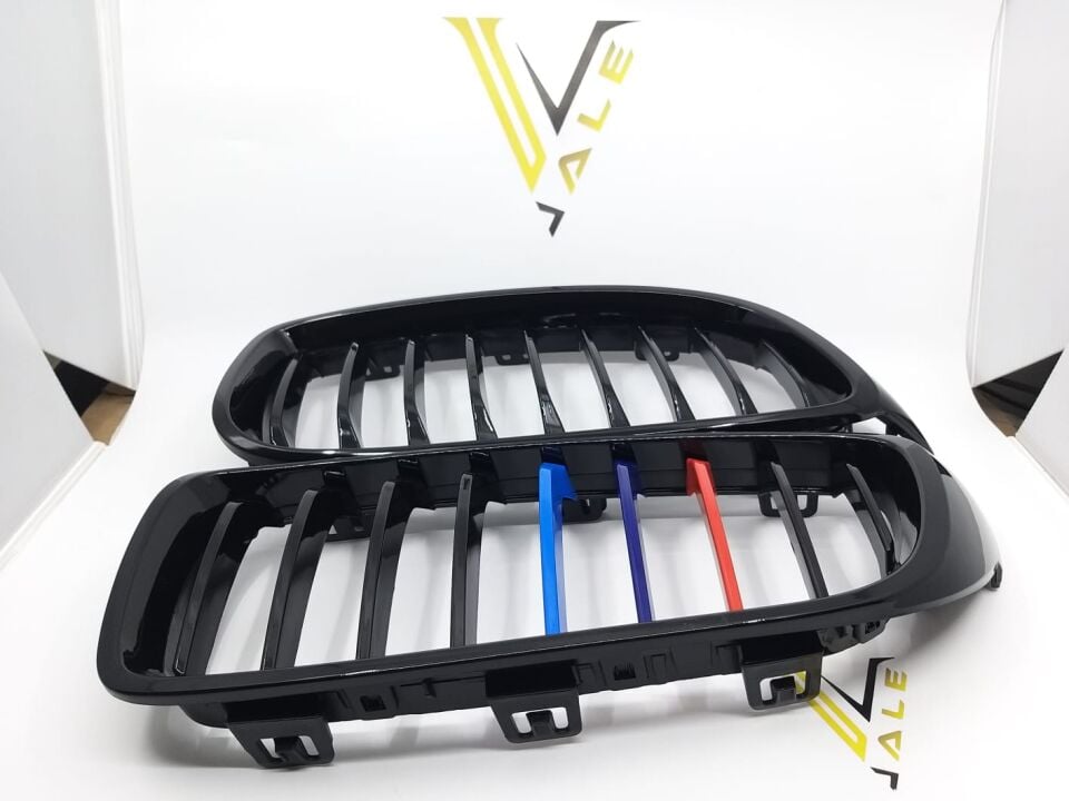 BMW 4 SERİSİ PANJUR TAKIM - M - PARLAK SİYAH TEKLİ F32.F36 YAN SANAYİ