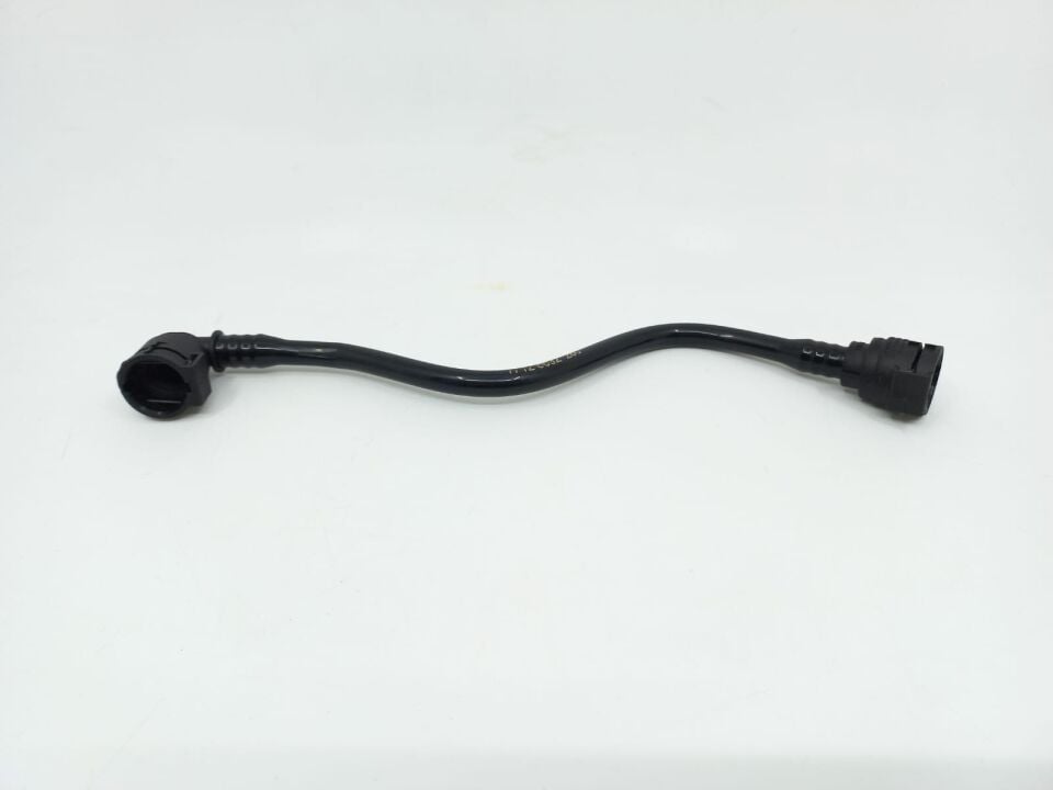 BMW 5 SERİSİ RADYATÖR İNCE SU DEPO HORTUMU G30 YAN SANAYİ