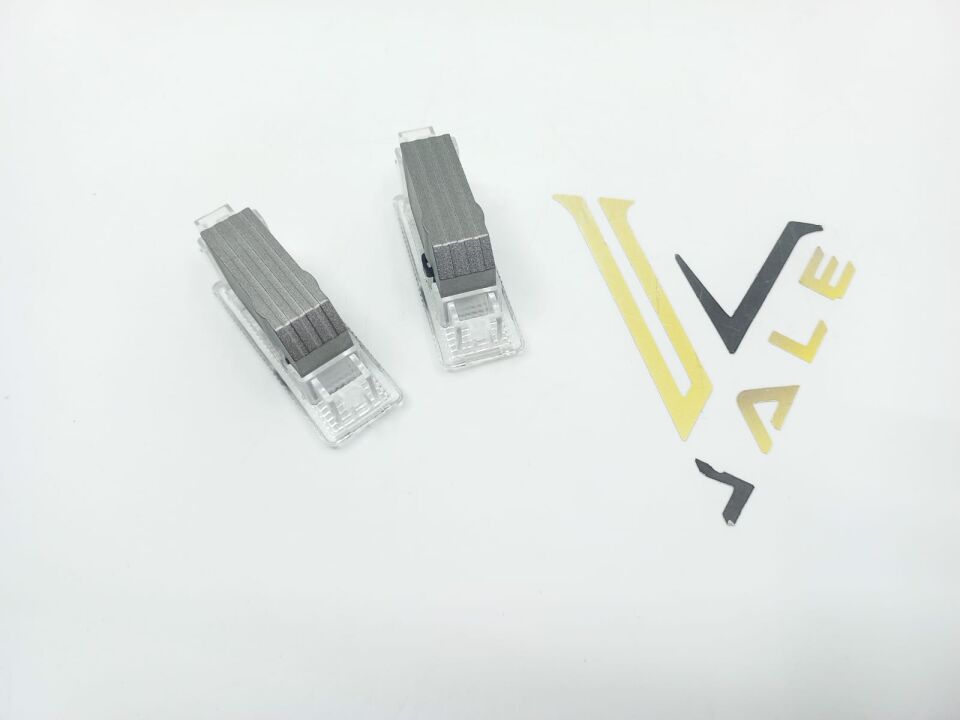 BMW 3-5 SERİSİ KAPI ALTI AYDINLATMASI LOGO TAKIM E87.F20.F30.E90.E92.F32 YAN SANAYİ