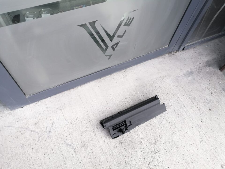 BMW 5 SERİSİ RADYATÖR YAN TUTUCU BRAKETİ - L - F10 YAN SANAYİ