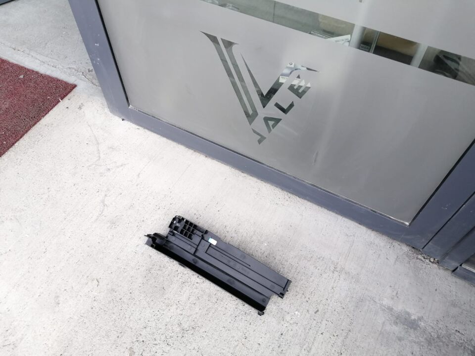 BMW 5 SERİSİ RADYATÖR YAN TUTUCU BRAKETİ - L - F10 YAN SANAYİ