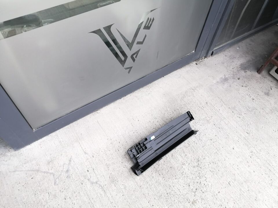 BMW 5 SERİSİ RADYATÖR YAN TUTUCU BRAKETİ - R - F10 YAN SANAYİ