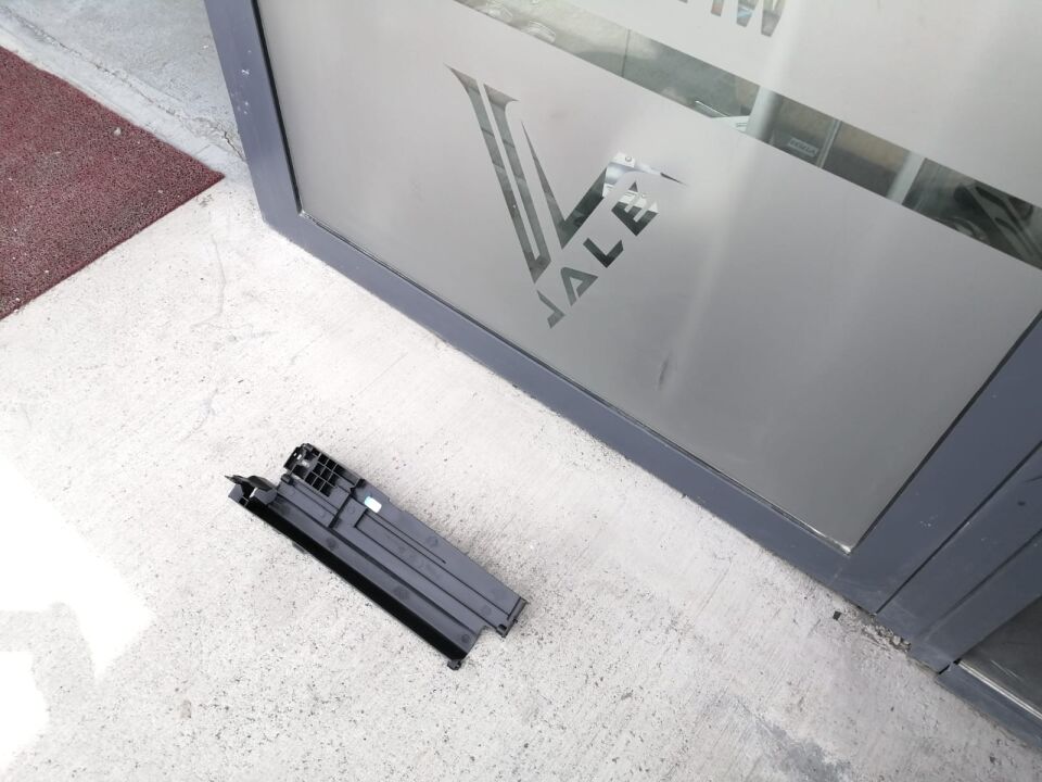 BMW 5 SERİSİ RADYATÖR YAN TUTUCU BRAKETİ - R - F10 YAN SANAYİ