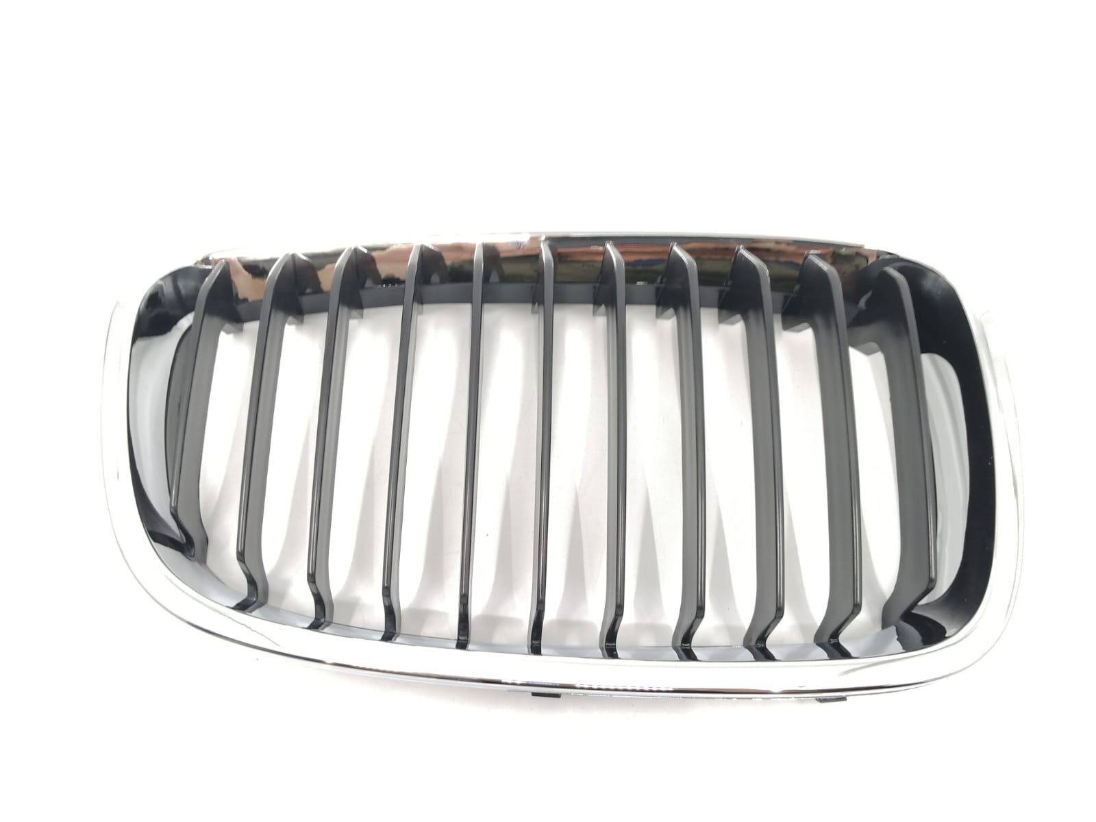 BMW 1 SERİSİ ÖN PANJUR - R - BASİS F20 YAN SANAYİ