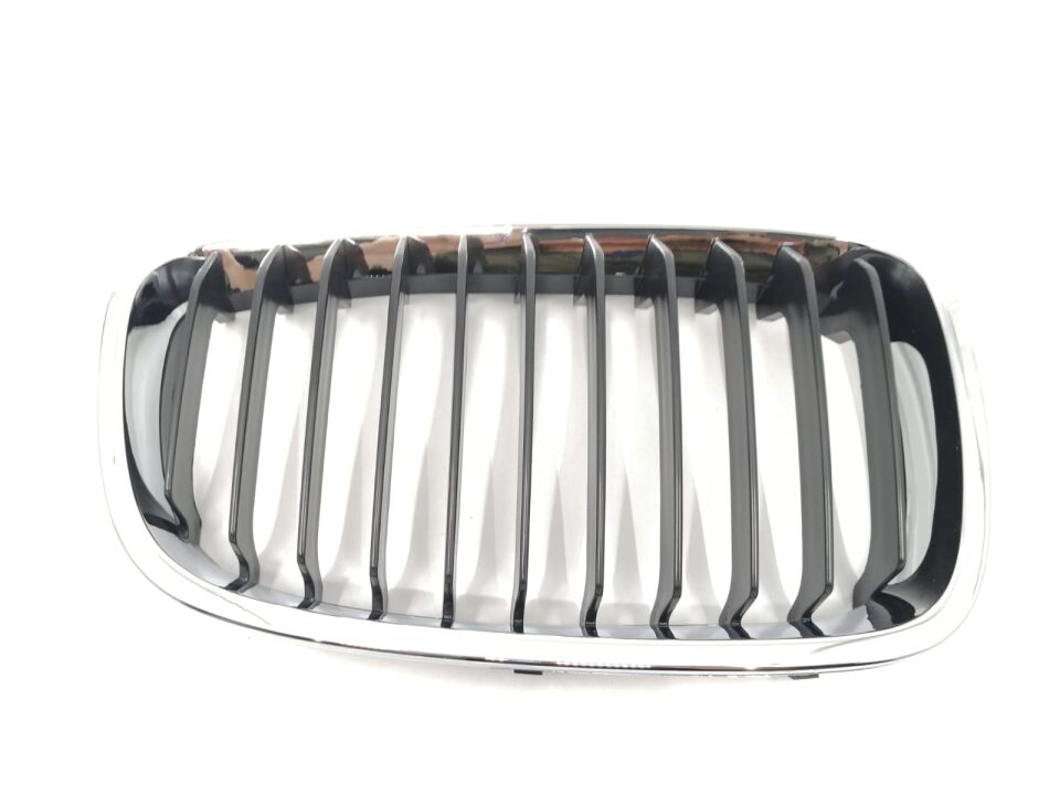 BMW 1 SERİSİ ÖN PANJUR - R - BASİS F20 YAN SANAYİ