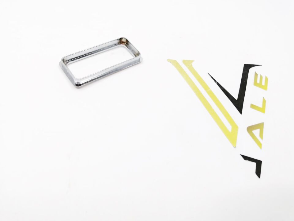 BMW 3-5 SERİSİ DÖRTLÜ DÜĞME ÇERÇEVESİ - KROM - E36.E34.E32 YAN SANAYİ