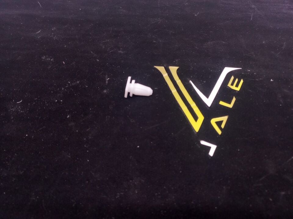 BMW 3-5 SERİSİ MARŞBİYEL KAPLAMA KLİPSİ KÜÇÜK E36.E34 10 LU YAN SANAYİ