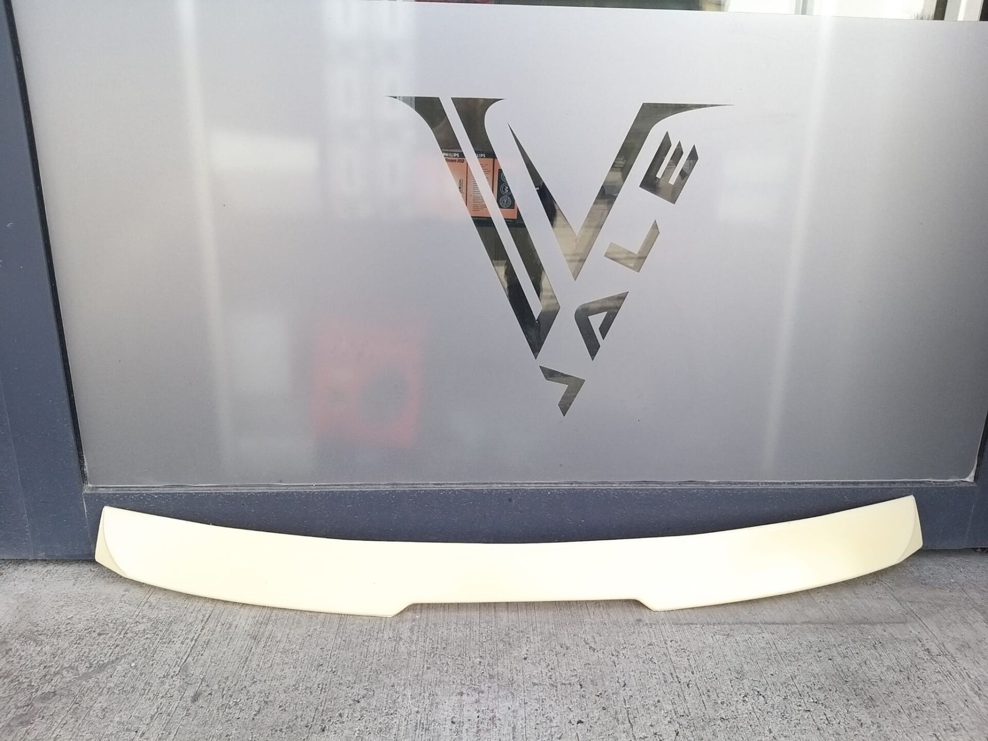 BMW 5 SERİSİ ARKA CAM ÜSTÜ SPOYLERİ E60 YAN SANAYİ