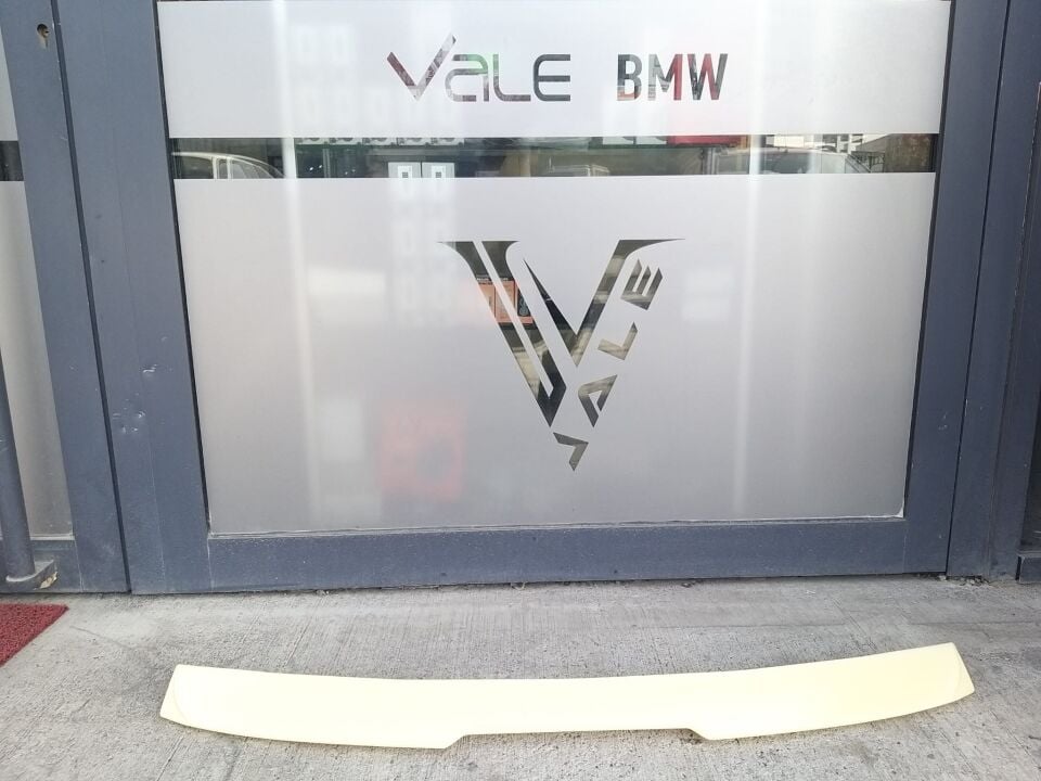 BMW 5 SERİSİ ARKA CAM ÜSTÜ SPOYLERİ E60 YAN SANAYİ
