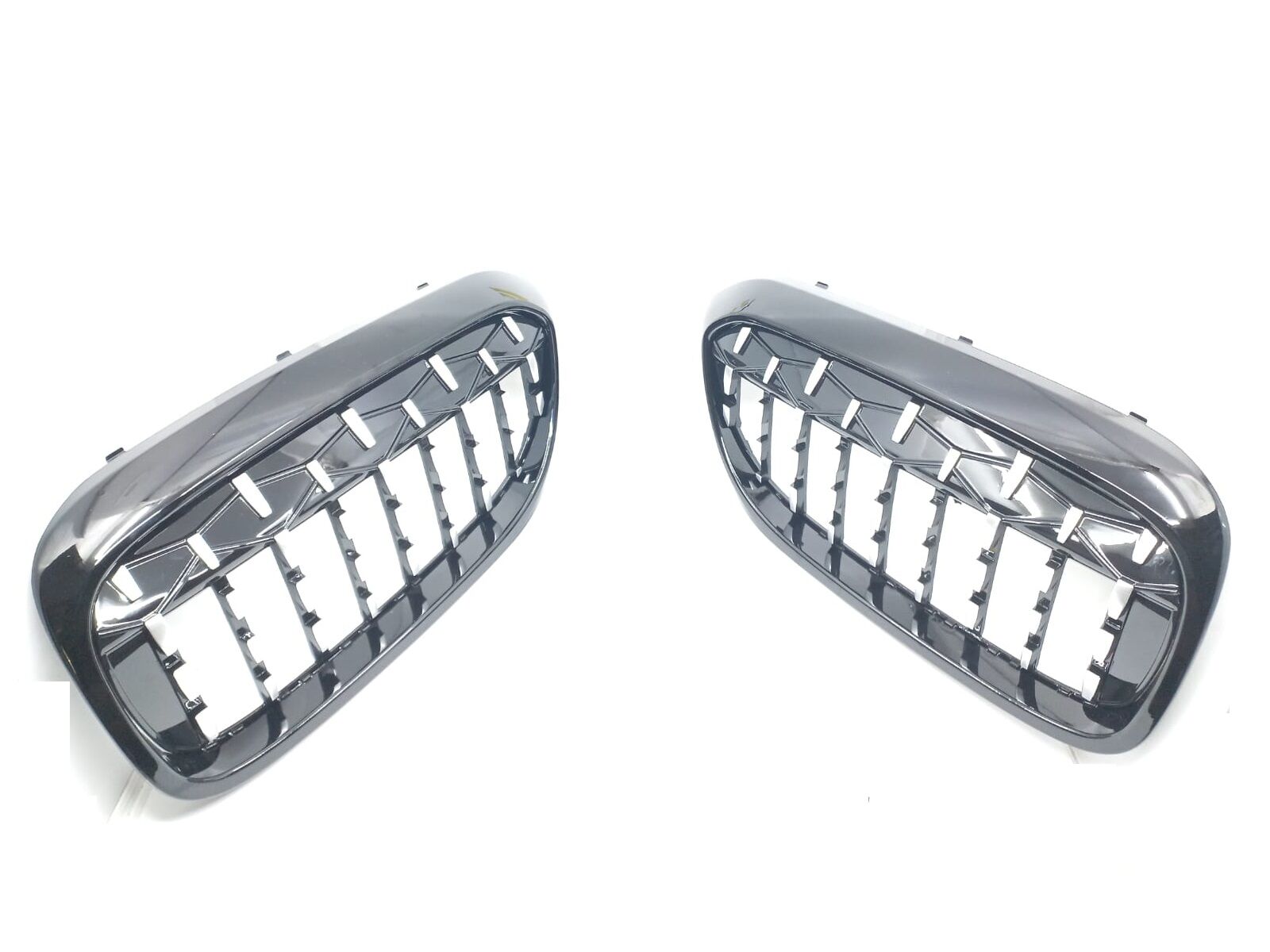 BMW 5 SERİSİ PANJUR SET DAMLALI - DİAMOND - SİYAH ÇERÇEVELİ G30 YAN SANAYİ