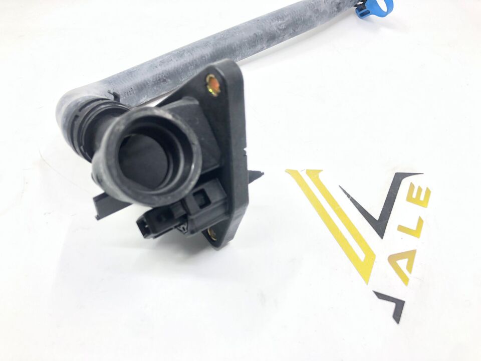 BMW 1-3 SERİSİ BLOK ÇIKIŞ SU BORUSU MÜŞÜRLÜ FLANŞ F20.F30.N13 FEBİ